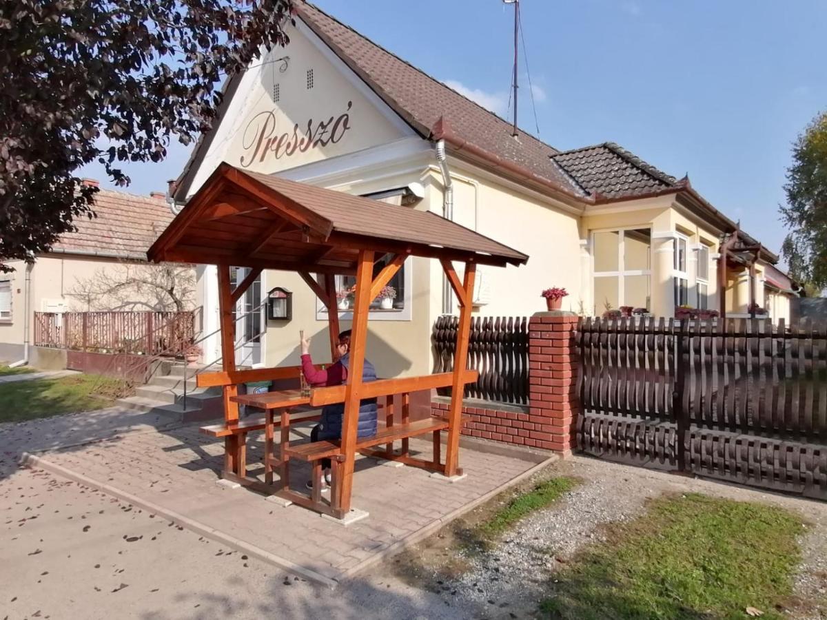 Vila 98 Petofi Utca Balatonmagyarod Exteriér fotografie
